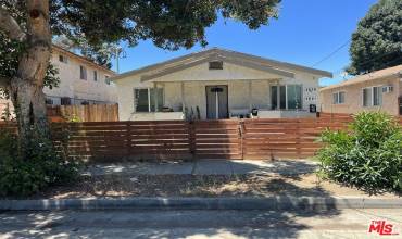 2639 Rich Street, Los Angeles, California 90039, 3 Bedrooms Bedrooms, ,2 BathroomsBathrooms,Residential Lease,Rent,2639 Rich Street,24448487