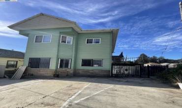 1841 E 17th St, Oakland, California 94606, 5 Bedrooms Bedrooms, ,4 BathroomsBathrooms,Residential,Buy,1841 E 17th St,41077455