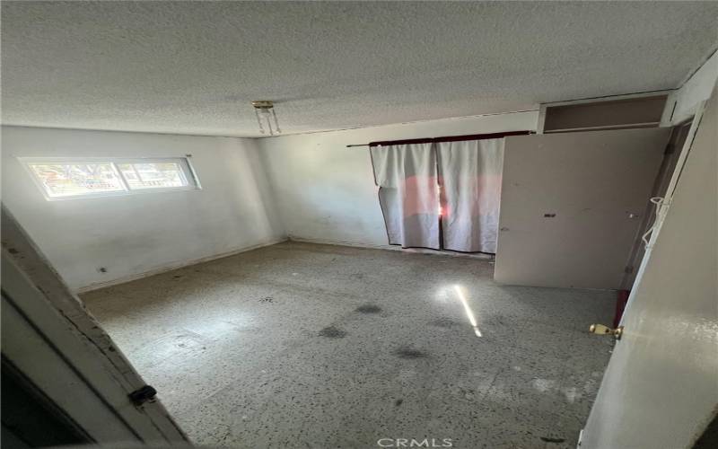 This is a fixer so the pictures aren't very pretty, but this home can be fantastic one you finish your makeover!