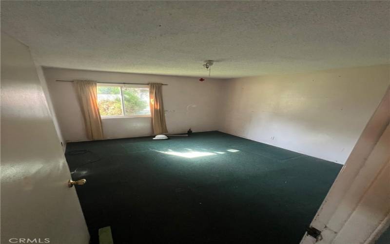 This is a fixer so the pictures aren't very pretty, but this home can be fantastic one you finish your makeover!