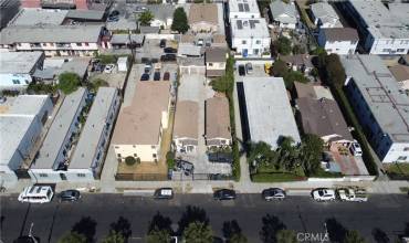 937 W 68th Street, Los Angeles, California 90044, 3 Bedrooms Bedrooms, ,3 BathroomsBathrooms,Residential Income,Buy,937 W 68th Street,SR24218211