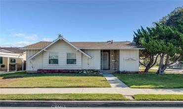 21118 Hawaiian Avenue, Lakewood, California 90715, 3 Bedrooms Bedrooms, ,1 BathroomBathrooms,Residential,Buy,21118 Hawaiian Avenue,PW24210901