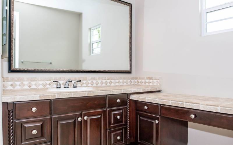 Master Suite Hers Sink with Vanity Area