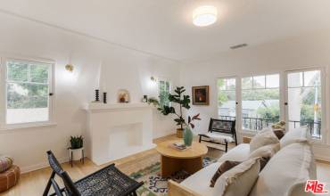 1119 1/2 N Vista Street, West Hollywood, California 90046, 2 Bedrooms Bedrooms, ,1 BathroomBathrooms,Residential,Buy,1119 1/2 N Vista Street,24454361