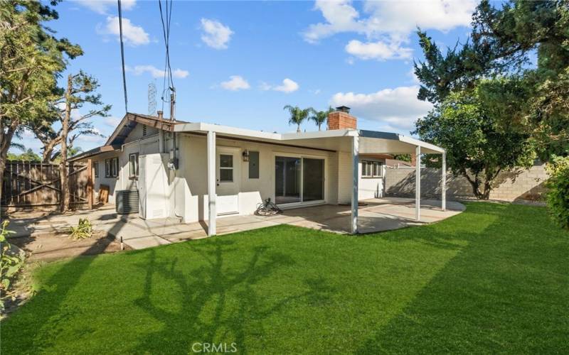 Side yard leads to RV parking