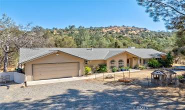 30259 Revis Road, Coarsegold, California 93614, 4 Bedrooms Bedrooms, ,3 BathroomsBathrooms,Residential,Buy,30259 Revis Road,FR24206566