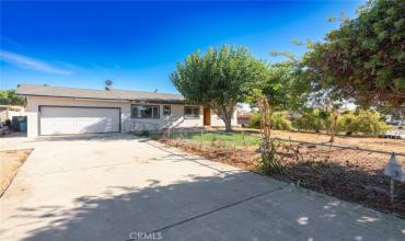 1548 S Citrus Avenue, Escondido, California 92027, 3 Bedrooms Bedrooms, ,2 BathroomsBathrooms,Residential,Buy,1548 S Citrus Avenue,CV24221093