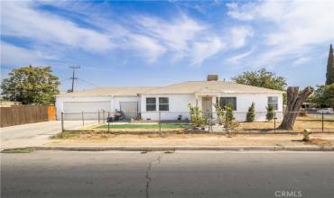 2400 Lucky Street, Bakersfield, California 93307, 3 Bedrooms Bedrooms, ,1 BathroomBathrooms,Residential,Buy,2400 Lucky Street,SR24220457