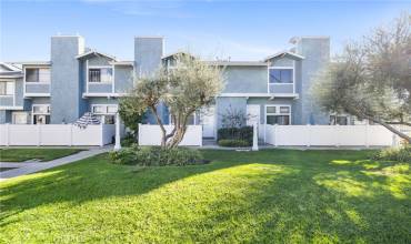 15106 Nordhoff Street 22, North Hills, California 91343, 3 Bedrooms Bedrooms, ,3 BathroomsBathrooms,Residential,Buy,15106 Nordhoff Street 22,SR24219129