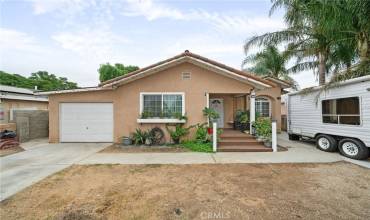 8538 Trey Avenue, Riverside, California 92503, 4 Bedrooms Bedrooms, ,2 BathroomsBathrooms,Residential,Buy,8538 Trey Avenue,IV24218402