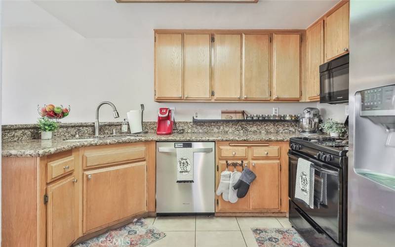 Kitchen with built in appliances