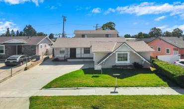 11728 Massinger Street, Lakewood, California 90715, 4 Bedrooms Bedrooms, ,2 BathroomsBathrooms,Residential,Buy,11728 Massinger Street,PW24208219