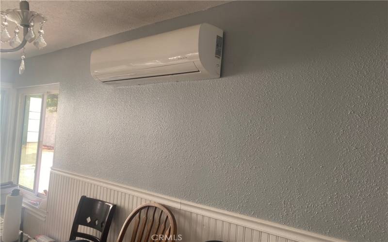 Dinning Room air-conditioner