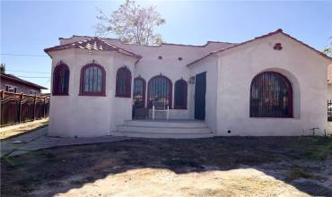 716 W 105th Street, Los Angeles, California 90044, 3 Bedrooms Bedrooms, ,1 BathroomBathrooms,Residential,Buy,716 W 105th Street,DW24222032