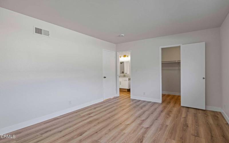 19-web-or-mls-2 Wyngate St Los Angeles C