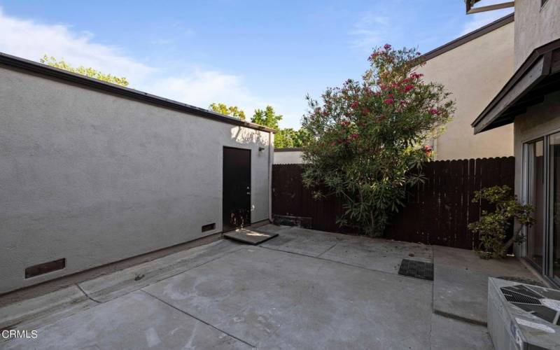 31-web-or-mls-2 Wyngate St Los Angeles C