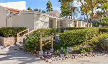 6203 Caminito Araya, San Diego, California 92122, 1 Bedroom Bedrooms, ,1 BathroomBathrooms,Residential,Buy,6203 Caminito Araya,SW24215743