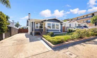 1035 W 13th Street, San Pedro, California 90731, 2 Bedrooms Bedrooms, ,1 BathroomBathrooms,Residential,Buy,1035 W 13th Street,PW24220902