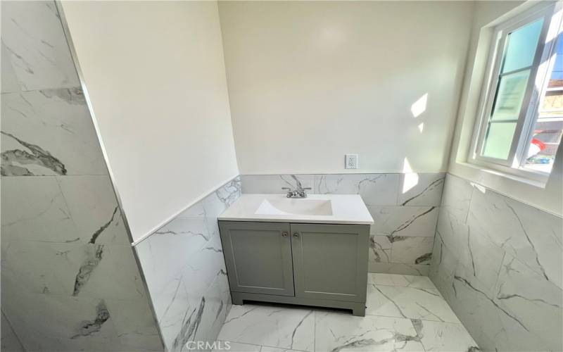 2nd Bathroom