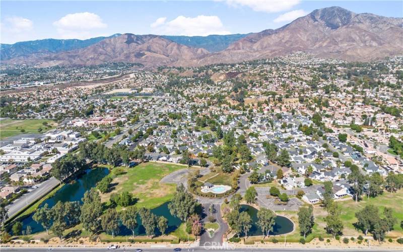 community view w/ mountains