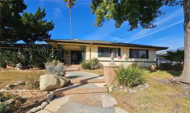 635 S Vecino Drive, Covina, California 91723, 3 Bedrooms Bedrooms, ,2 BathroomsBathrooms,Residential,Buy,635 S Vecino Drive,CV24222022