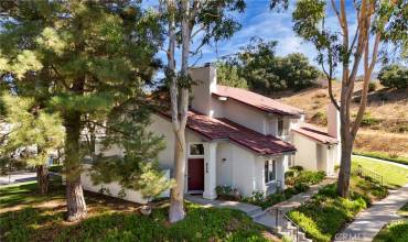 938 Quarterhorse Lane, Oak Park, California 91377, 3 Bedrooms Bedrooms, ,3 BathroomsBathrooms,Residential,Buy,938 Quarterhorse Lane,BB24218859