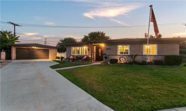 13735 Springdale Street, Westminster, California 92683, 3 Bedrooms Bedrooms, ,2 BathroomsBathrooms,Residential,Buy,13735 Springdale Street,OC24220680