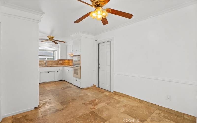 kitchen breakfast nook area