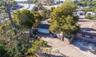 9560 Alcala Avenue, Oakland, California 94605, 2 Bedrooms Bedrooms, ,1 BathroomBathrooms,Residential,Buy,9560 Alcala Avenue,ML81980823