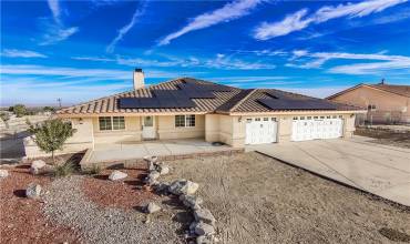 1118 Smoke Tree Road, Pinon Hills, California 92372, 3 Bedrooms Bedrooms, ,2 BathroomsBathrooms,Residential,Buy,1118 Smoke Tree Road,TR24222179