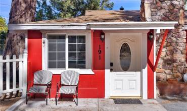 191 Los Angeles Avenue, Sugarloaf, California 92386, 2 Bedrooms Bedrooms, ,1 BathroomBathrooms,Residential,Buy,191 Los Angeles Avenue,IV24222100