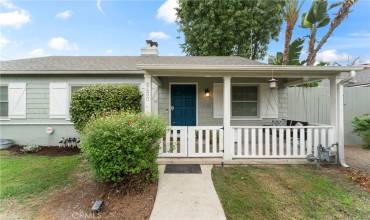 5450 Simpson Avenue, Valley Village, California 91607, 2 Bedrooms Bedrooms, ,1 BathroomBathrooms,Residential,Buy,5450 Simpson Avenue,SR24213910