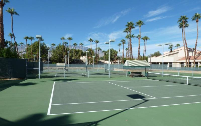 Canyon Shores Tennis CourtsL1010257