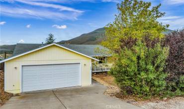 5553 Chinook Drive, Kelseyville, California 95451, 3 Bedrooms Bedrooms, ,2 BathroomsBathrooms,Residential,Buy,5553 Chinook Drive,LC24222855