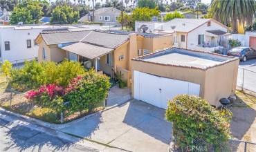 784 Elmira Street, Pasadena, California 91104, 2 Bedrooms Bedrooms, ,1 BathroomBathrooms,Residential,Buy,784 Elmira Street,PF24219514