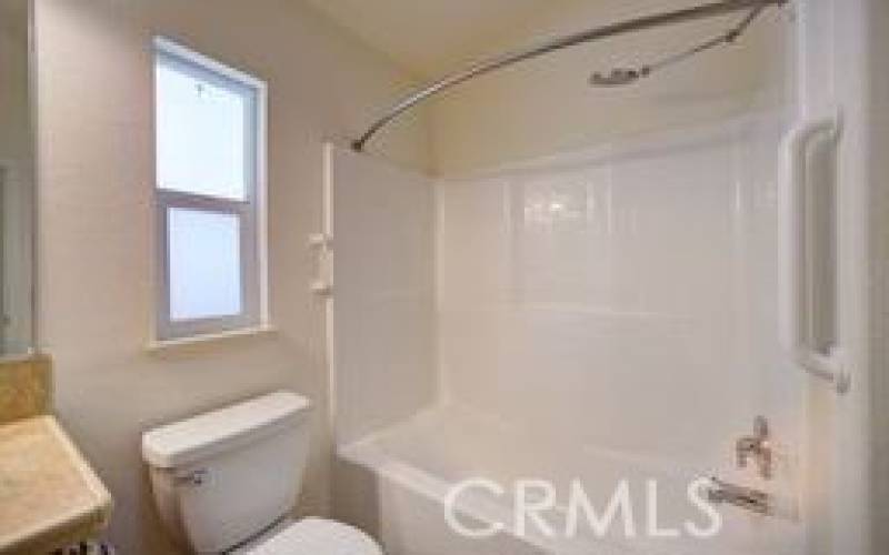 Guest Bathroom Tub