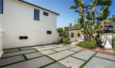 5739 Cahill Avenue, Tarzana, California 91356, 3 Bedrooms Bedrooms, ,2 BathroomsBathrooms,Residential Lease,Rent,5739 Cahill Avenue,SR24222753