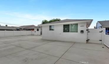 6850 Claire, Reseda, California 91335, 1 Bedroom Bedrooms, ,1 BathroomBathrooms,Residential Lease,Rent,6850 Claire,SR24223710