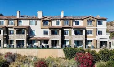 21962 Cortina Place, Chatsworth, California 91311, 4 Bedrooms Bedrooms, ,3 BathroomsBathrooms,Residential Lease,Rent,21962 Cortina Place,FR24223762