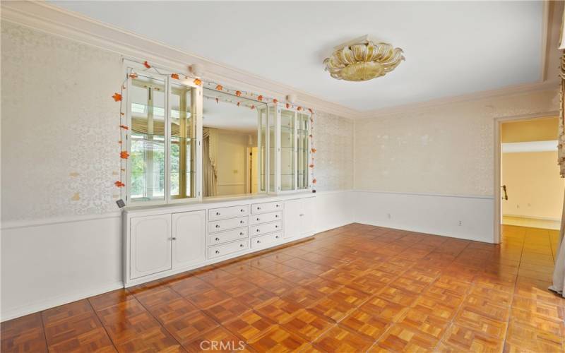 Formal dining room