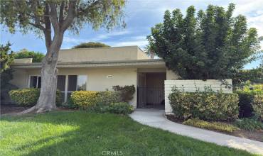 956 Calle Aragon A, Laguna Woods, California 92637, 2 Bedrooms Bedrooms, ,Residential,Buy,956 Calle Aragon A,OC24205015