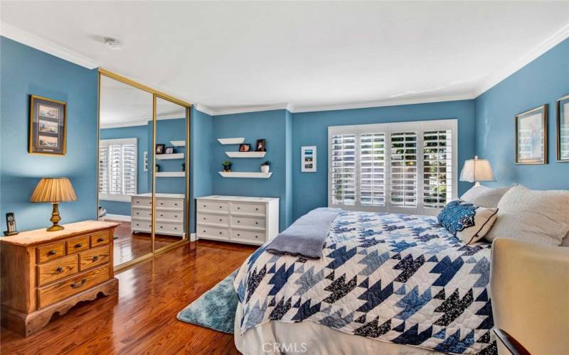 Second bedroom with mirrored closets