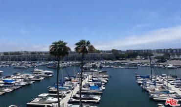 4267 Marina City 202, Marina Del Rey, California 90292, 2 Bedrooms Bedrooms, ,1 BathroomBathrooms,Residential Lease,Rent,4267 Marina City 202,24458403