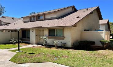 5439 Pioneer Boulevard 12, Whittier, California 90601, 2 Bedrooms Bedrooms, ,1 BathroomBathrooms,Residential,Buy,5439 Pioneer Boulevard 12,OC24224264