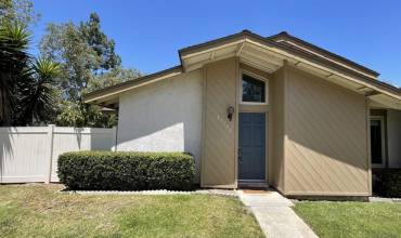 17571 Caminito Caldo, San Diego, California 92127, 2 Bedrooms Bedrooms, ,2 BathroomsBathrooms,Residential Lease,Rent,17571 Caminito Caldo,240025679SD