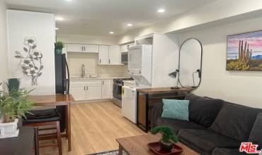 1256 1/4 W 37th Drive, Los Angeles, California 90007, 1 Bedroom Bedrooms, ,1 BathroomBathrooms,Residential Lease,Rent,1256 1/4 W 37th Drive,24458661