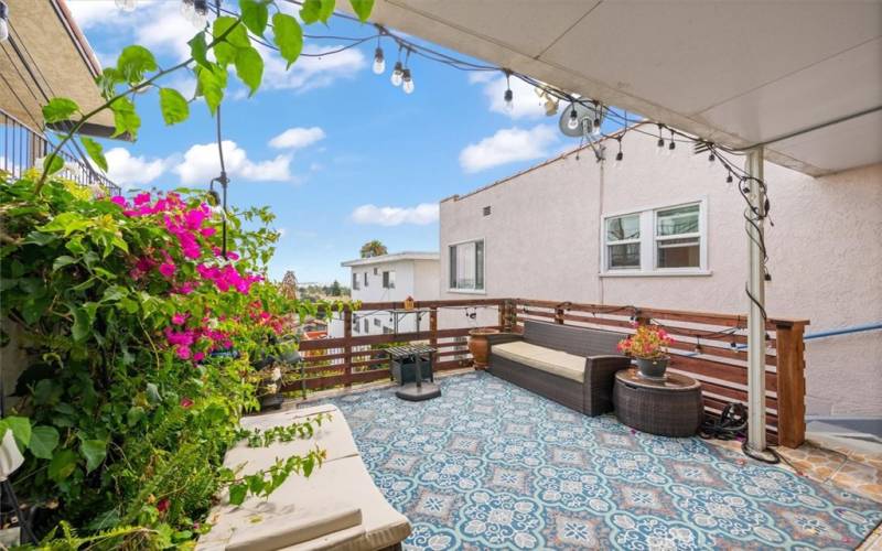 Relax and Entertain on Private Patio/Balcony