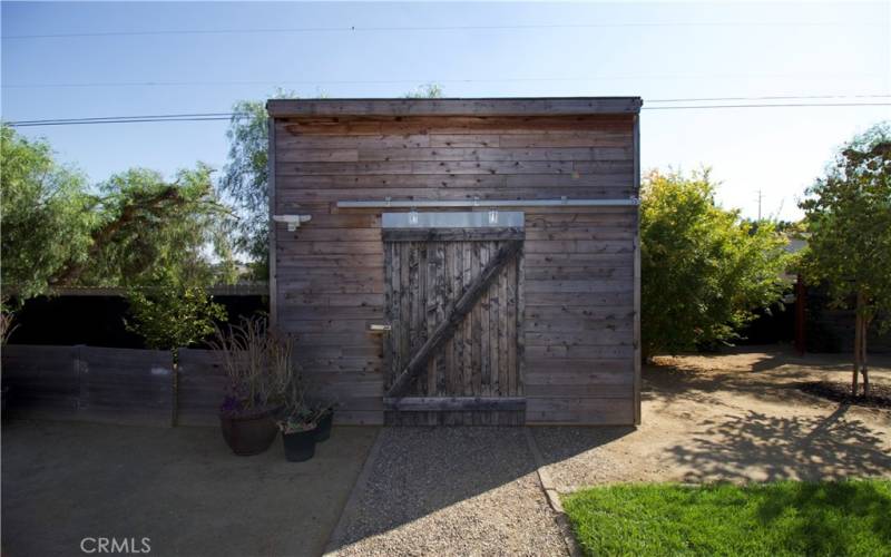 12x12  Shed with electricity