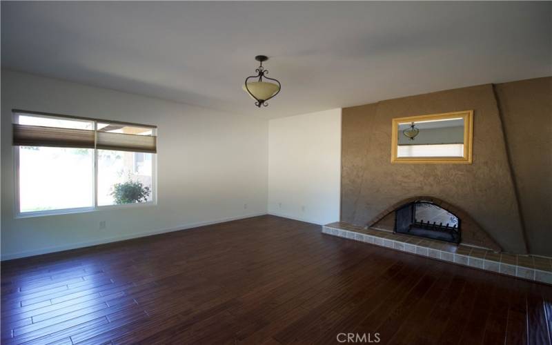 Formal Living room

With dual fireplace