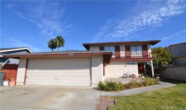 20020 Belshaw Avenue, Carson, California 90746, 4 Bedrooms Bedrooms, ,3 BathroomsBathrooms,Residential,Buy,20020 Belshaw Avenue,SB24224519